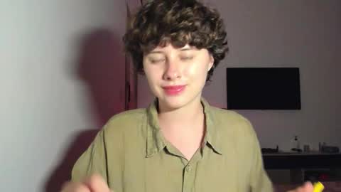 Evie online show from February 2026 01:43:01 PM