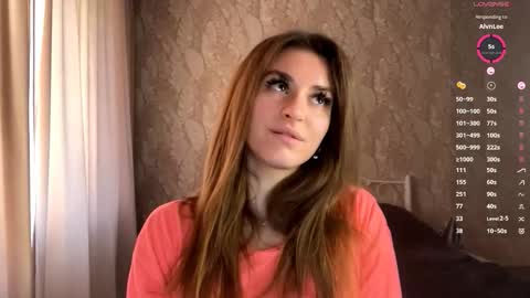 Mia online show from October 2025 08:09:02 AM