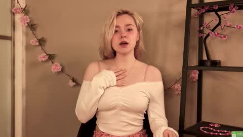 Alice online show from October 2025 09:15:01 PM