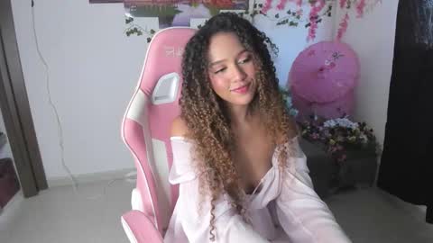 Odette  online show from November 2025 09:06:01 PM