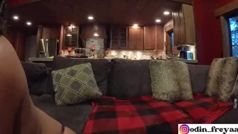 Odin and Freya online show from October 2025 12:22:01 AM