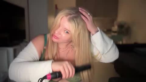 Odri online show from November 2025 01:23:02 PM