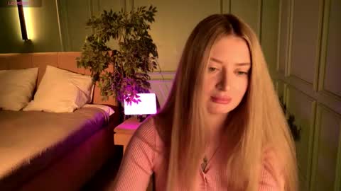 off_the_record_ online show from November 2025 01:03:01 PM