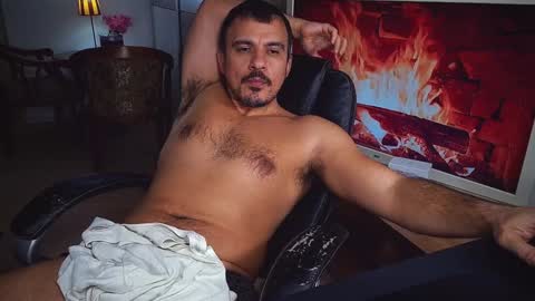 Snapshot of officeman7 chatting on December 2024 08:15:01 PM officeman7 online show from December 2024 08:15:01 PM