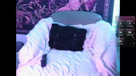 Vee online show from June 2026 07:57:02 PM