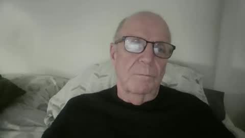 Snapshot of oggi95 chatting on March 2026 04:55:01 PM oggi95 online show from March 2026 04:55:01 PM