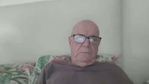 Snapshot of oggi95 chatting on May 2026 03:20:02 PM oggi95 online show from May 2026 03:20:02 PM