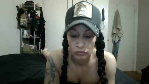 Lit en Cama online show from September 2025 08:53:02 PM