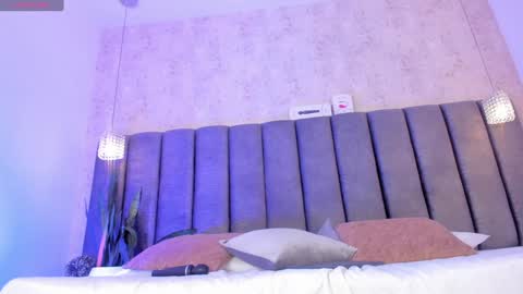 Holly online show from February 2025 07:55:01 PM