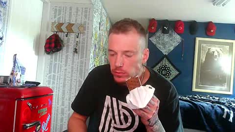 who dares  toss me some  tips lets have fun online show from September 2025 11:10:01 PM