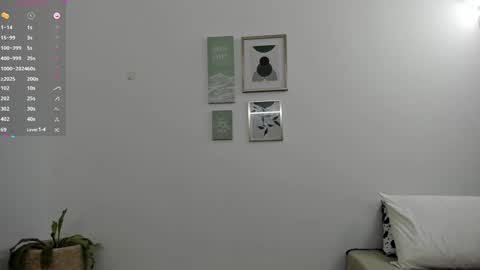 ohanna_ online show from March 2025 02:39:02 AM