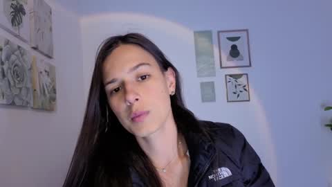 ohanna_ online show from October 2025 10:18:02 PM