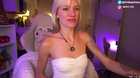 Kelly online show from November 2025 01:59:02 AM