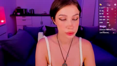 Snapshot of ohmymiami_ chatting on November 2025 10:19:01 PM Light online show from November 2025 10:19:01 PM