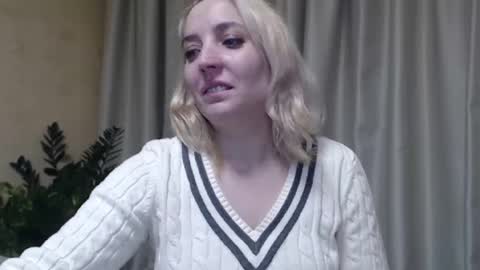 Mari online show from January 2025 08:13:02 PM