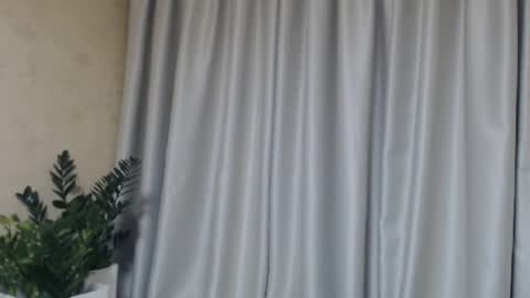 Mari online show from February 2025 04:18:02 PM