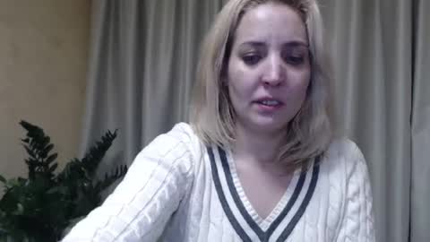 Mari online show from February 2025 07:09:01 PM