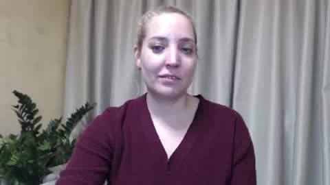 Mari online show from March 2025 08:27:02 PM