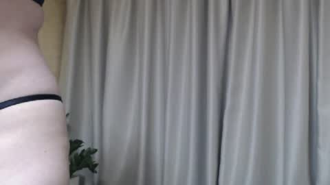 Snapshot of ohsweetmari chatting on May 2026 04:37:02 PM Mari online show from May 2026 04:37:02 PM