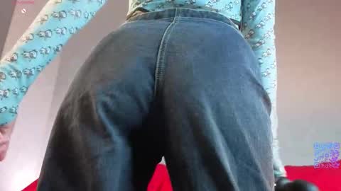 Yumi online show from March 2026 06:14:02 PM