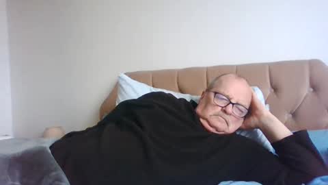 Snapshot of old_fkr chatting on January 2025 02:08:02 PM old_fkr online show from January 2025 02:08:02 PM