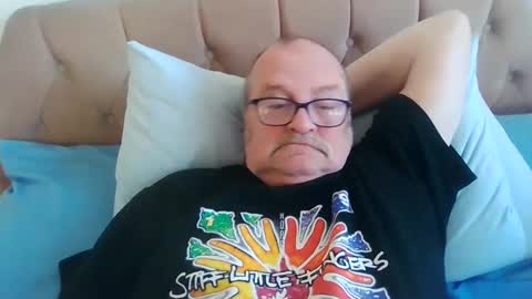 Snapshot of old_fkr chatting on January 2025 10:37:02 AM old_fkr online show from January 2025 10:37:02 AM