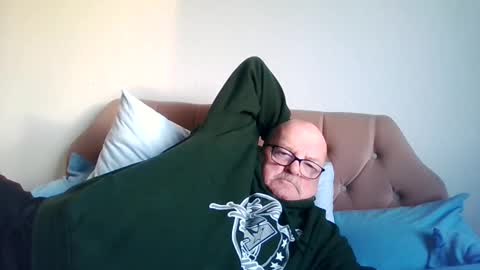 Snapshot of old_fkr chatting on January 2025 03:26:01 PM old_fkr online show from January 2025 03:26:01 PM