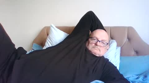 Snapshot of old_fkr chatting on January 2025 12:42:01 PM old_fkr online show from January 2025 12:42:01 PM