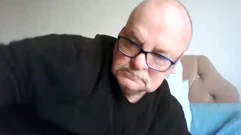 Snapshot of old_fkr chatting on January 2025 09:46:01 AM old_fkr online show from January 2025 09:46:01 AM