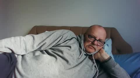 Snapshot of old_fkr chatting on January 2025 02:00:01 PM old_fkr online show from January 2025 02:00:01 PM