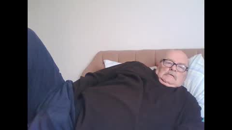 Snapshot of old_fkr chatting on November 2025 11:21:01 AM old_fkr online show from November 2025 11:21:01 AM