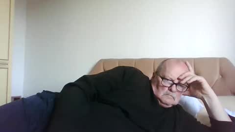 old_fkr online show from April 2026 06:17:02 PM