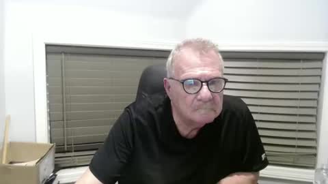 oldguybigd online show from October 2025 03:27:02 AM