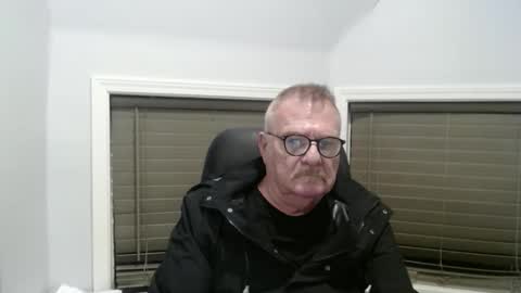 oldguybigd online show from November 2025 03:05:01 AM