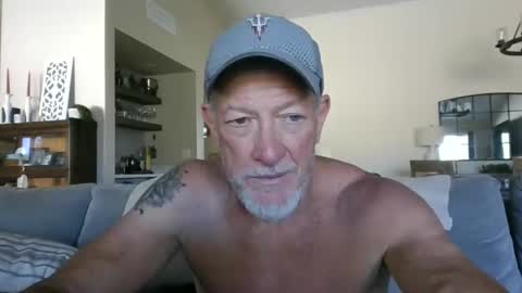 Snapshot of oldmanmeataz chatting on May 2026 04:55:02 PM oldmanmeataz online show from May 2026 04:55:02 PM