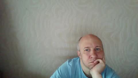 Snapshot of oleg365 chatting on January 2026 09:03:01 AM figaro online show from January 2026 09:03:01 AM