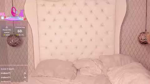 oliiverr22 online show from October 2025 03:29:02 AM