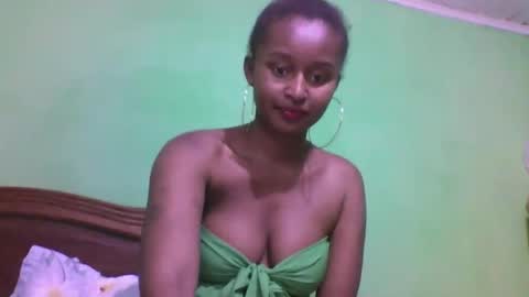 olinah610 online show from October 2025 07:07:02 PM