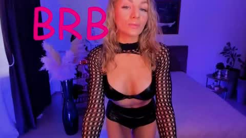 oliva_candy online show from March 2025 06:41:02 PM