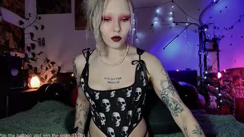 Olive online show from November 2025 01:33:02 PM