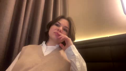 Oil online show from February 2025 05:01:01 PM