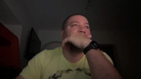 Oliver84 online show from April 2026 07:45:01 PM