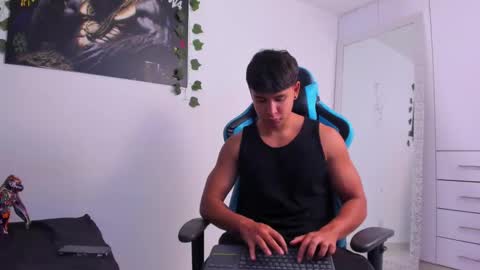 Oliver bray online show from December 2024 01:41:02 AM