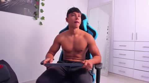 Oliver bray online show from December 2024 12:39:02 AM