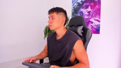 Oliver bray online show from January 2025 03:35:02 PM