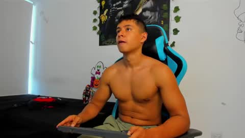 Oliver bray online show from February 2025 05:15:02 PM