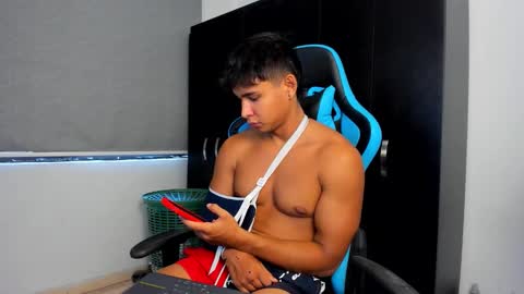 Oliver bray online show from September 2025 04:00:02 PM