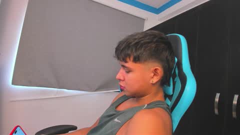 Oliver bray online show from October 2025 06:26:02 PM