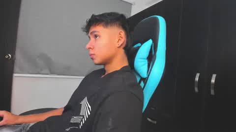 Oliver bray online show from October 2025 10:26:02 PM