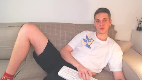 Oliver online show from December 2024 07:21:01 PM